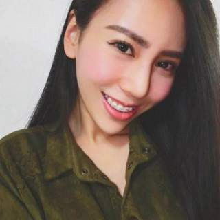 Esistono ancora gli uomini che sanno corteggiare una donna?